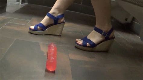 Dropping Dildos In Girl S Bathroom Prank Alyssabecrazy Youtube