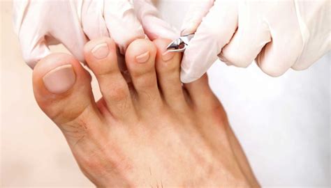 How to care for your feet. Take Proper Care Of Your Toenails • Kelsey McIntyre