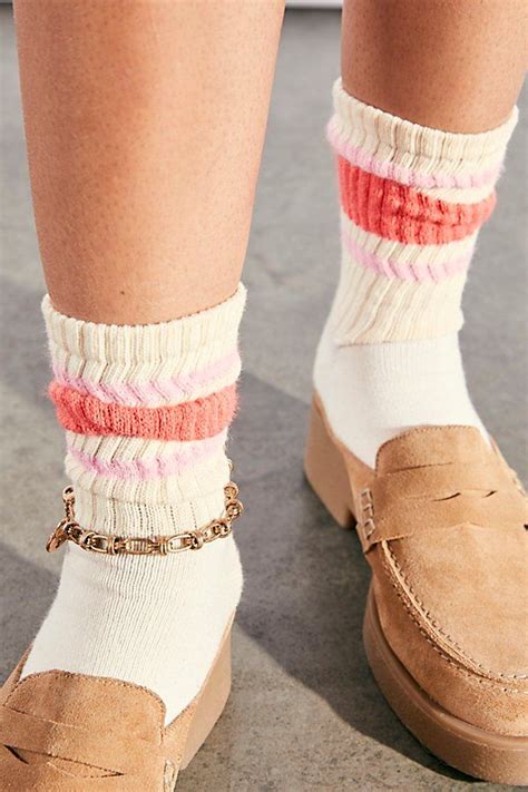 Classic Sporty Crew Socks Featured In A Wide Ribbed Design With Striped