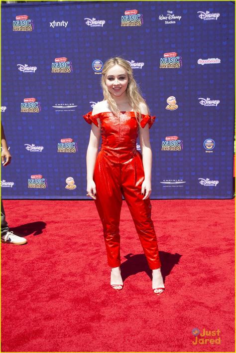 Full Sized Photo Of Sabrina Carpenter Red Suit Rdmas 07 Sabrina