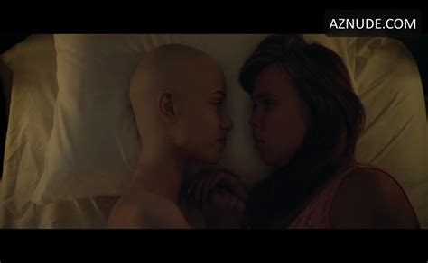 Alex Essoe Breasts Lesbian Episode In Starry Eyes Upskirt Tv