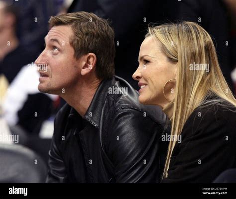 Gretzky15 Hi Res Stock Photography And Images Alamy