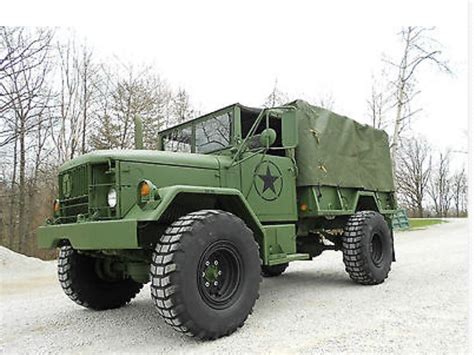 Army Surplus Vehicle Leger Voertuigen Truck