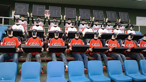 To start let's look at the unaspirated (plain) for fun, try to convert your name into korean. How Robots Help Baseball Fans Cheer In South Korea