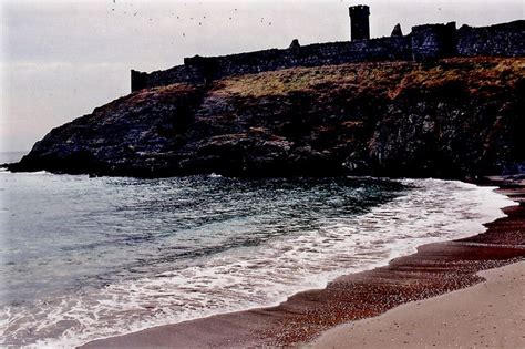 Peel Fenella Beach South Castle Wall Round Tower Photo Uk Beach Guide