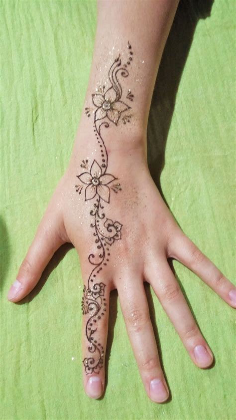 Pin By Крек Татьяна On Мехенди Henna Tattoo Designs Simple Henna