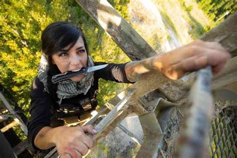 Alex Zedra Is Call Of Dutys Deadly Beauty And Her Cosplay Is Beautiful