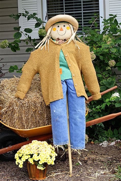 Diy Scarecrow Ideas For Fall House Of Hawthornes