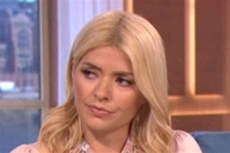 Holly Willoughby Flashes Her Underwear On This Morning In Epic Wardrobe