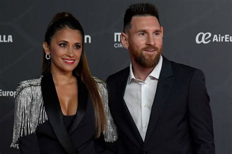 Lionel Messi Y Su Mujer Antonella Roccuzzo Fútbol El Mundo