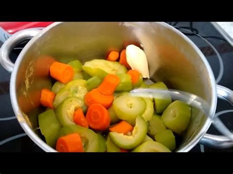 Si lo prefieres, puedes hacer un corte más fino como. PURE DE CALABACIN Y ZANAHORIA (La buena cocina facil ...