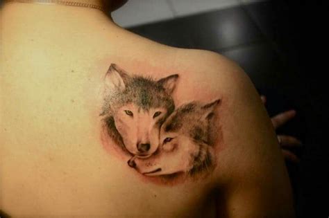 Wolves In Love Tat Wolf Tattoos Tattoos Wolf Tattoo Shoulder