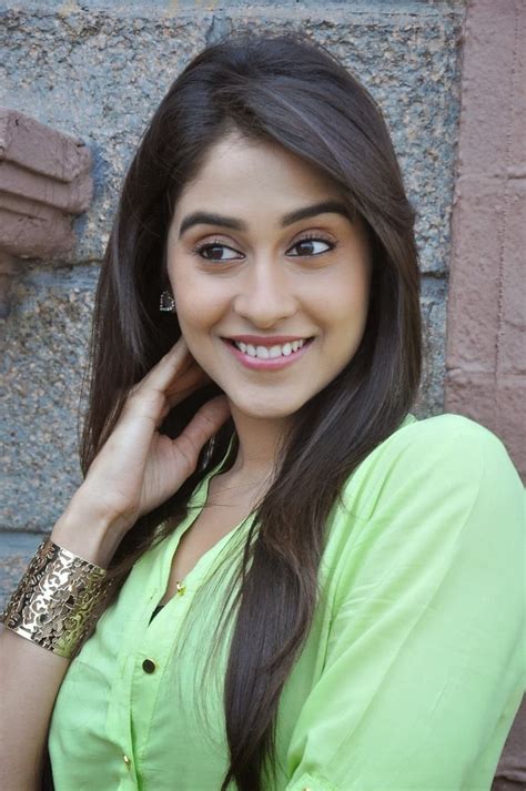 Picture Of Regina Cassandra