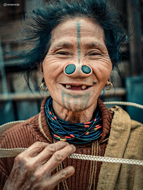 The Joyful Spirit Of The Last Generation Of Apatani Tribe Women With Nose Pluggings Bored Panda