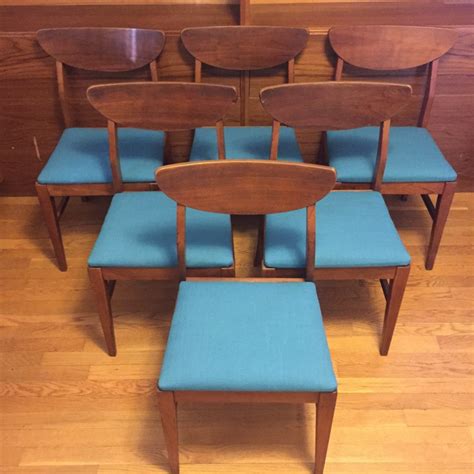 Our modern classic dining and side chairs cover the greats such as charles & ray and harry bertoia. Mid Century Modern Walnut Dining Chairs with Teal ...