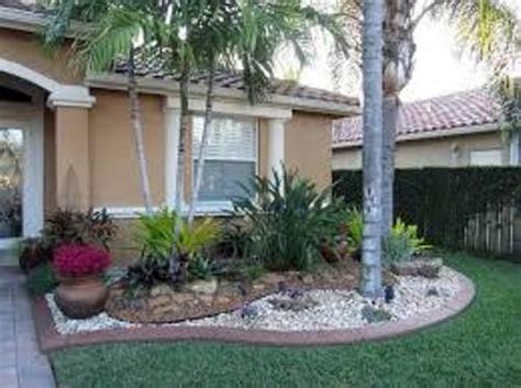 Allow to set an hour or so to thicken, then add any decorative elements into the surface of the stepping stone. How To Arrange Garden Stones: 5 Tips For Using River ...