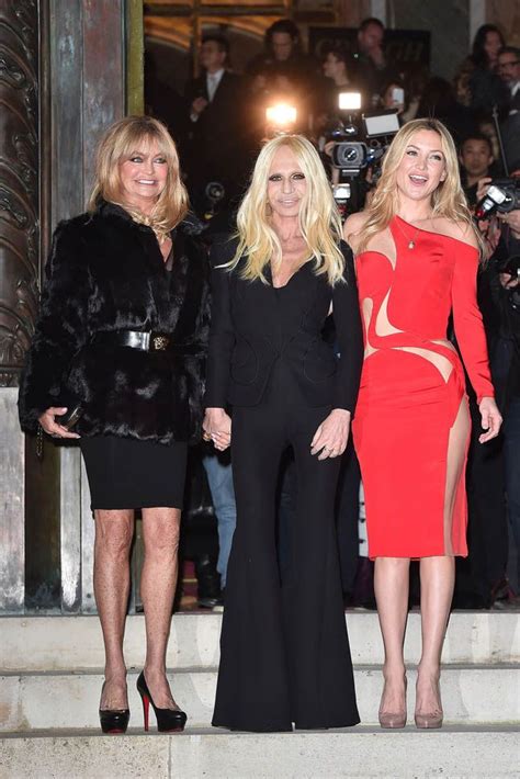 Look At Kate Kate Hudson And Goldie Hawn Front Row For Versace At Paris
