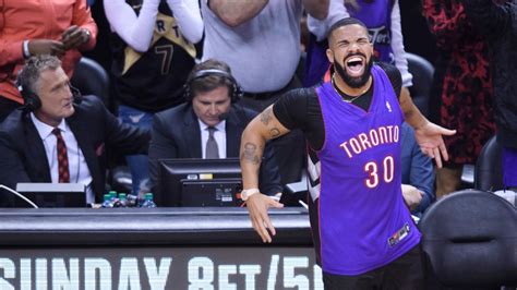 Drake Wears Raptors Jersey Of Stephen Curry S Father Dell To Game 1 Ctv News