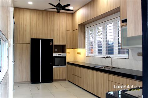 Is a company that provides kitchen cabinet design, renovation and interior design services. Stunning Modern Kitchen Cabinet Design In Malaysia - Lora ...