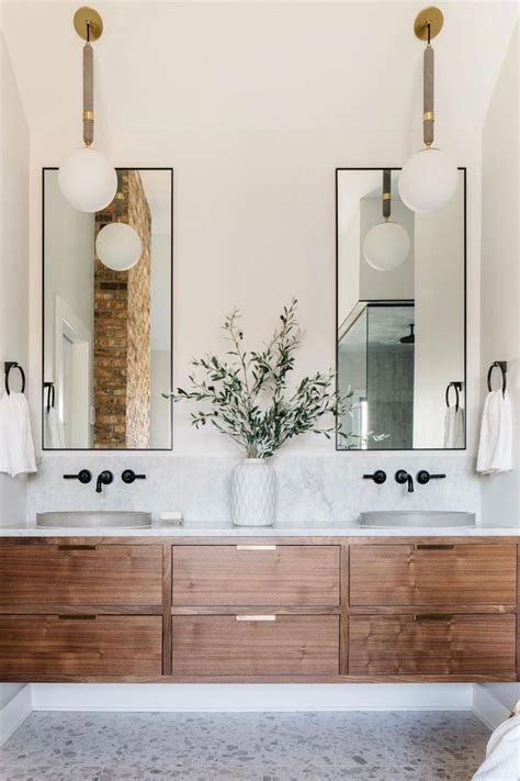 Modern And Organic Bathroom Design In 2021 Bathroom Design Reclaimed