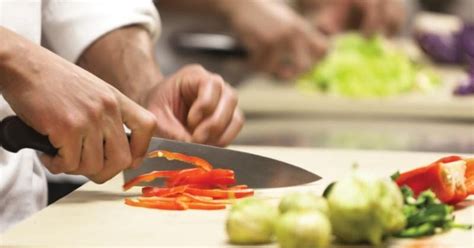 Ofertas de trabajo de ayudante de cocina. BOLSA DE TRABAJO EN ARGENTINA: SE NECESITA AYUDANTE DE COCINA