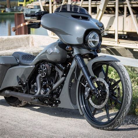 Harley Davidson Custom Street Glide Bagger “26” By Ricks Motorcycles
