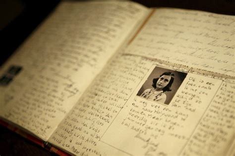 Pays Bas Le Journal D Anne Frank Cachait Des Parties Os Es Le Matin