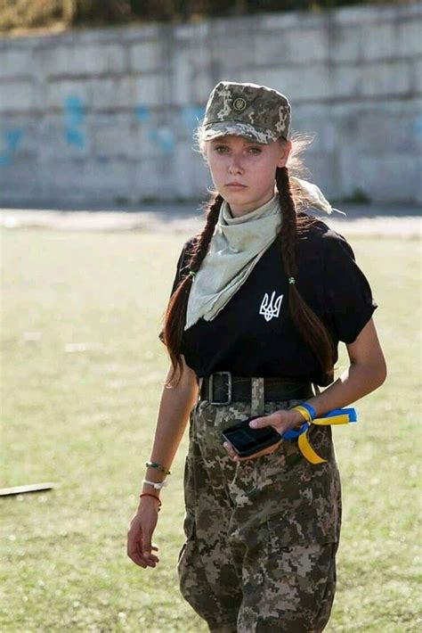 pin de felipe em women at war ua garotas do exército mulheres militares garotas
