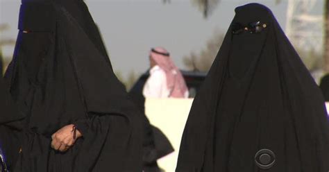 In A Surprise Saudi Arabia S King Decides To Allow Women To Drive Cbs News