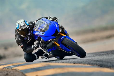 2019 Yamaha Yzf R6 Guide • Total Motorcycle