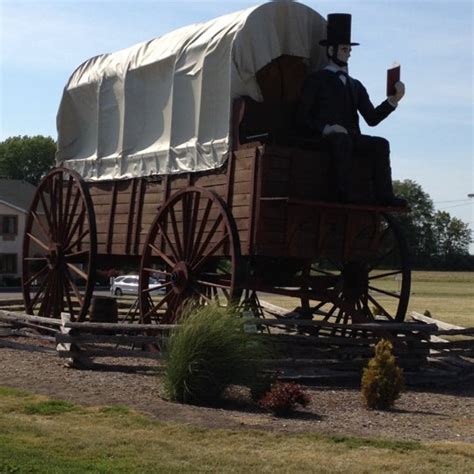 Giant Covered Wagon With Giant President Lincoln Lincoln Il
