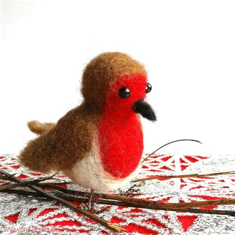 How To Make A Needle Felted Robin With Images Needle Felting