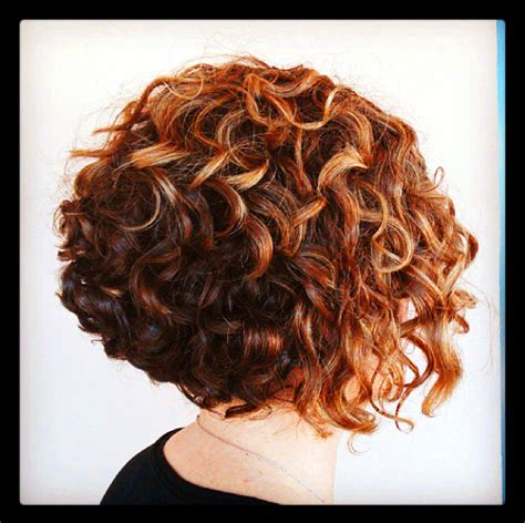 Very Cute Cut Perm And Color More Spiral Perm Short Hair Short Permed Hair Wavy Hair Short