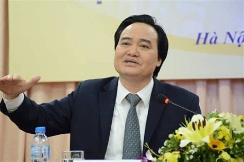 370 phan đình phùng, phường 2, đà lạt. Sách giáo khoa và những "núi tiền" phía sau