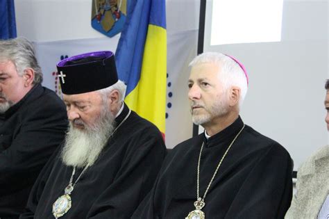 Cuvantul ps florentin crihalmeanu despre voluntariat (cd agru, baia mare, mai 2013). IPS Andrei si PS Florentin au vorbit la Biblioteca despre Biserici si Marea Unire (FOTO-VIDEO)