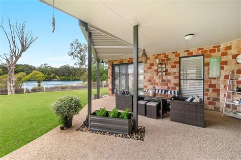 32 Bayview Drive Yamba Nsw 2464 Domain