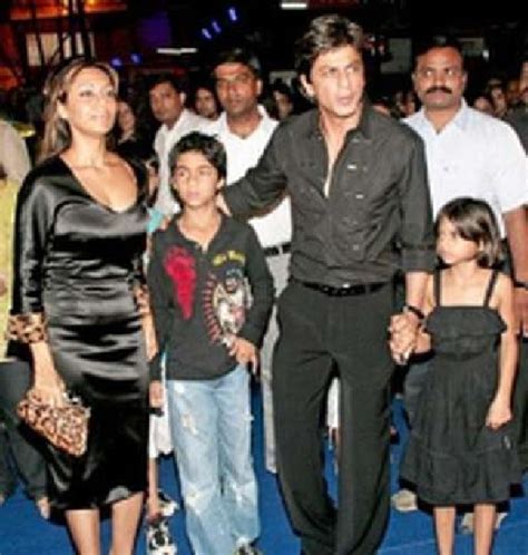 Shahrukh and gauri khan on golden globes red carpet 2009. shahrukh khan family | Prominente, W&a