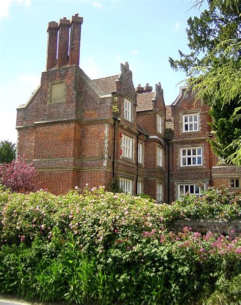 Elizabethan Manor House At Hollingbourne Penny Mayes Cc By Sa Geograph Britain And Ireland
