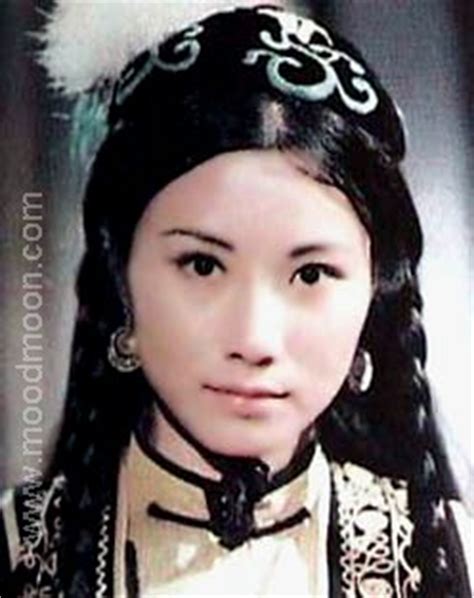 Sep 23, 2021 · 高妙思久違現身追月派對 與修哥呂有慧陳嘉儀開心相聚. 1976《书剑恩仇录》-搜狐娱乐频道