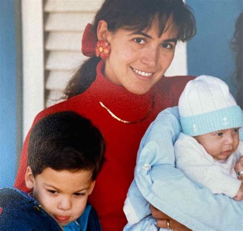 Ha scelto una strada di vita completamente diversa da quella di barbara e del padre mauro. Barbara D'Urso su Instagram: la foto dei figli che emoziona