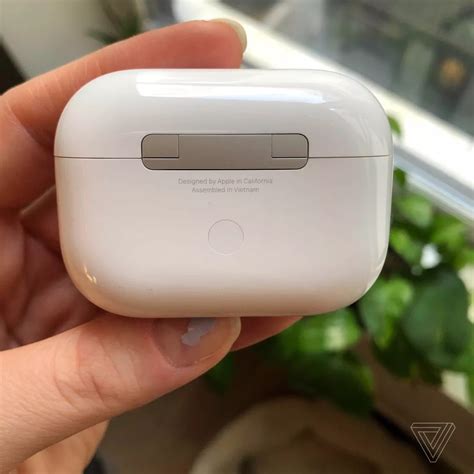 Hộp Sạc Apple Airpods Pro Chính Hãng New 100 Bóc Hộp