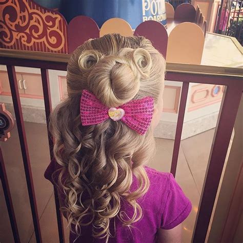 Second Day Disney Hairstyle I Had To Take A Quick Picture In Line Cause I Forgot To Take One