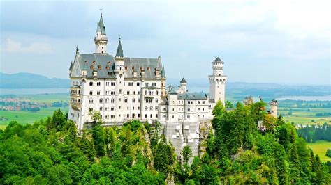 Wann wurde das schloss versailles gebaut? Schloss Neuschwanstein in Bayern - Hohenschwangau