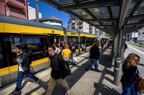 We did not find results for: Metro do Porto espera voltar a cumprir horários e ...