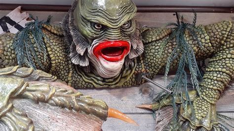 Rubies Gillman Repairs And Makeover W Upgrades CREATURE FROM THE BLACK LAGOON Universal