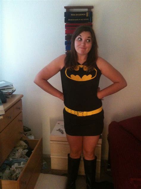 Rants Of A Quirky Girl Diy Batmanbatgirl Costume Batgirl Costume