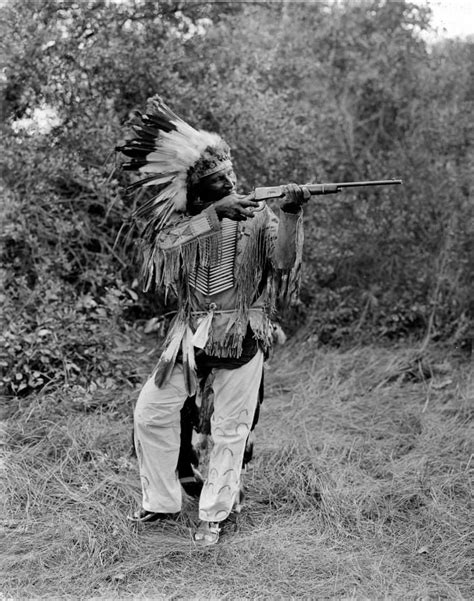 Shoots The Enemy Yanktonai Crow Creek Band 1909 Native American