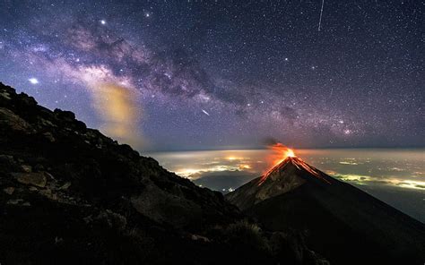 Hd Wallpaper Exploding Volcano Wallpaper Milky Way Guatemala Nature