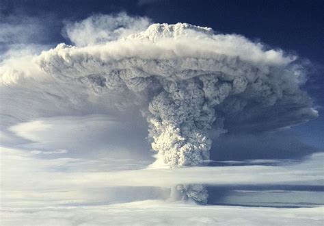 Chile Volcano Causes Ash Cloud And Lightning Tears The Sky Apart