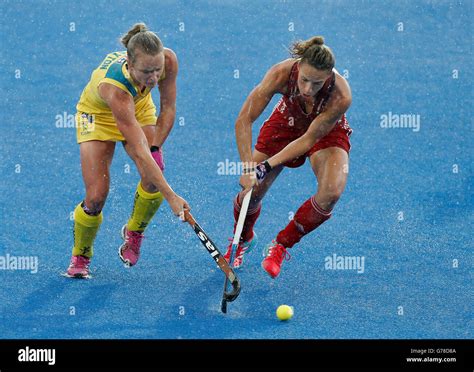 great britain s susannah townsend and australia s jane claxton during the pool match between
